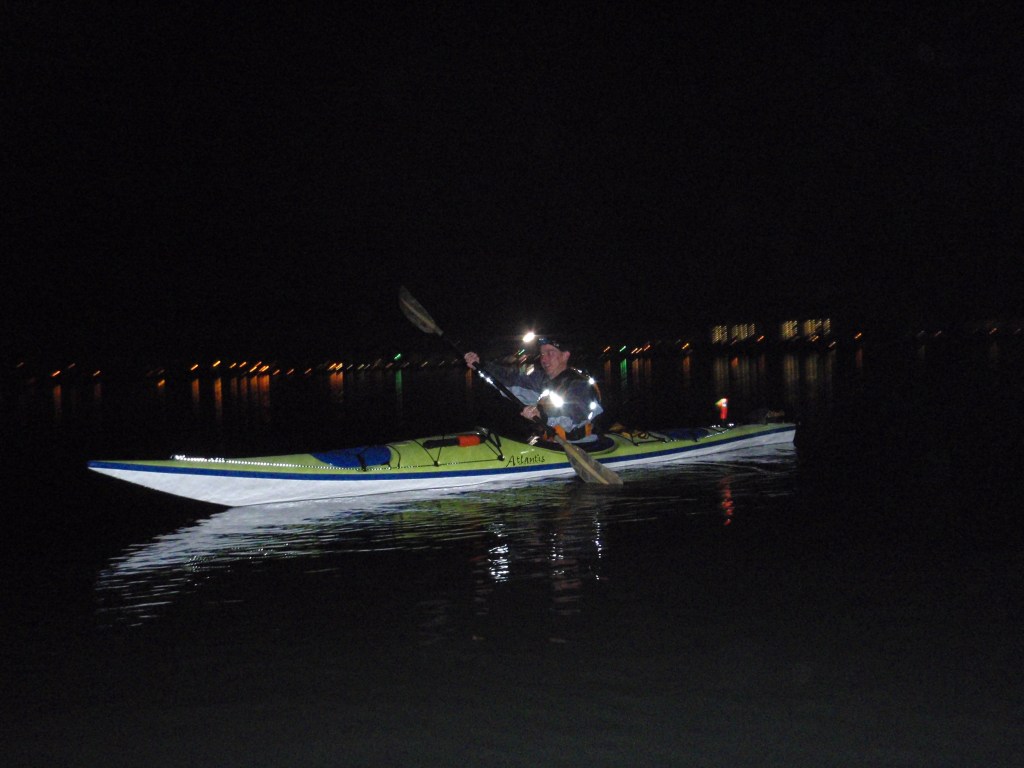 🛶 Kayaking at night: seeing in the&nbsp;dark