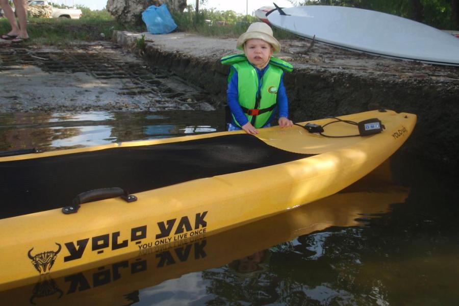 sup-yolo-sweetwater-kayaks-you-only-live-once-toddler